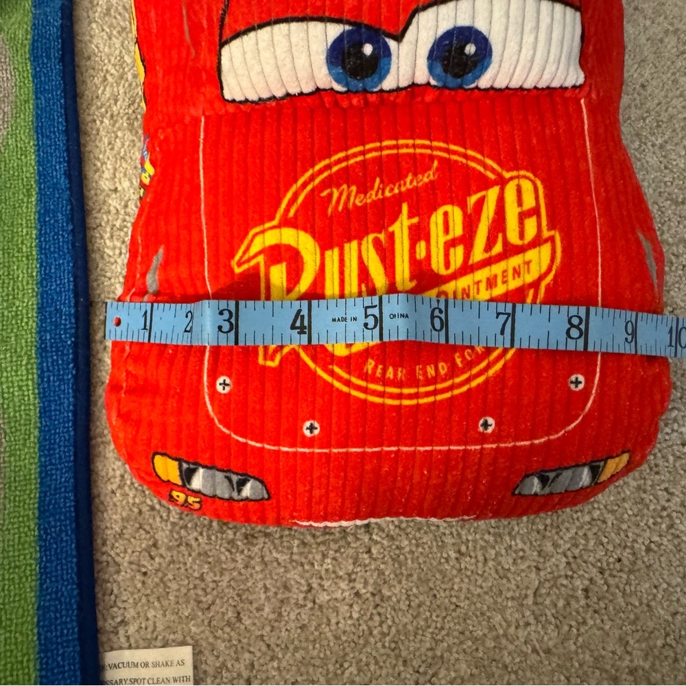 Disney Cars Floor Rug Playmat and Lightning McQueen Pillow Buddy - Picture 5 of 10